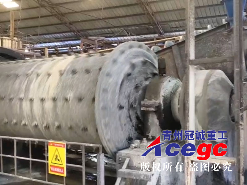 石英砂磁選生產線之破碎濕式球磨機相關介紹